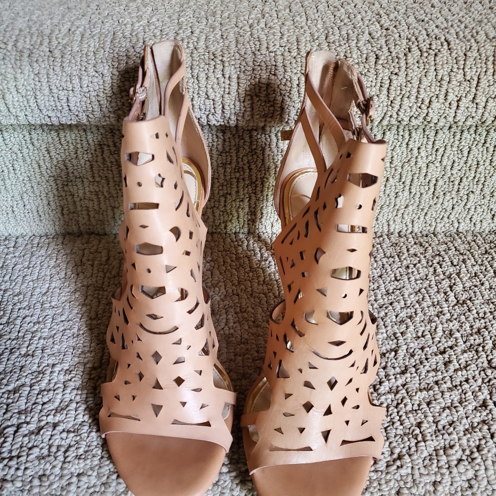 Women shoes